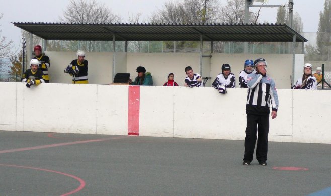 Delta - Notoři - plná trestná lavice